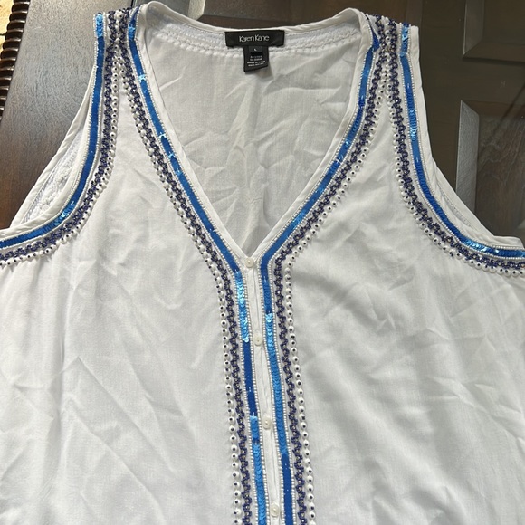 Karen Kane Beaded V-Neck Sleeveless Sharkbite Hem Tank Top - Picture 8 of 12